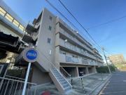 小田急小田原線東海大学前駅まで徒歩15分