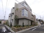シャーメゾンガーデンズ セリシール高羽 東館