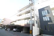 広島電鉄宇品線日赤病院前駅まで徒歩5分
