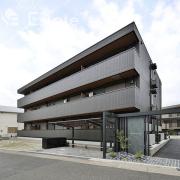 地下鉄東山線上社駅まで徒歩14分