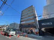 ローブコート六地蔵駅前