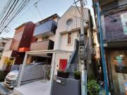 クレスト関大前