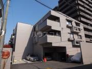 リズ市川平田