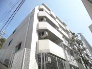 京王線初台駅まで徒歩8分