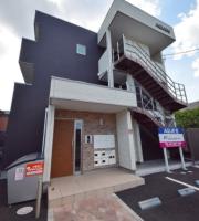 ＪＲ内房線本千葉駅まで徒歩11分