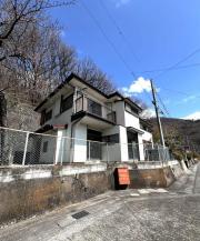 甲府市羽黒町貸住宅