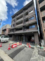 地下鉄東西線二条城前駅まで徒歩5分