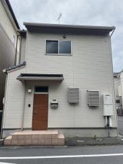 厚生町貸家