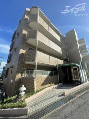 阪急千里線千里山駅まで徒歩14分