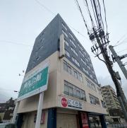 北九州モノレール平和通駅まで徒歩13分