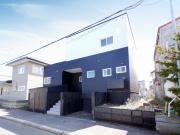 ＪＲ函館本線手稲駅までバス約9分 徒歩1分