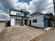 角田ロック貸家