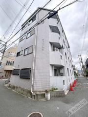 近鉄難波・奈良線河内小阪駅まで徒歩11分