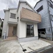 招提南町1丁車庫付戸建て