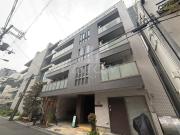 地下鉄四つ橋線肥後橋駅まで徒歩5分