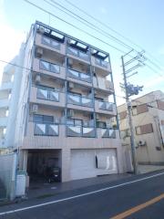 BASE-ONE貝塚