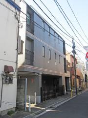 東京メトロ丸ノ内線新高円寺駅まで徒歩2分