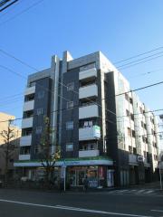 京急大師線鈴木町駅まで徒歩17分