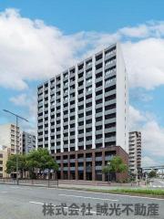 地下鉄箱崎線呉服町駅まで徒歩15分