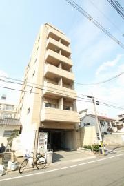 広島電鉄皆実線比治山橋駅まで徒歩7分