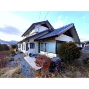 ＪＲ中央線みどり湖駅まで徒歩10分