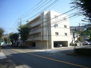 京王線長沼駅まで徒歩9分