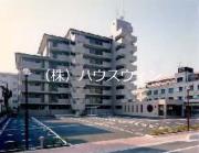 東武伊勢崎・大師線獨協大学前駅まで徒歩7分