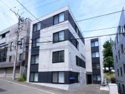 メニーズコート南郷13ST
