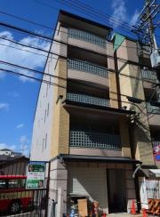 阪急京都線京都河原町駅まで徒歩8分