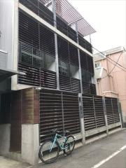 都営新宿線新宿三丁目駅まで徒歩7分