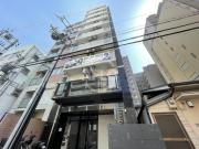 地下鉄四つ橋線四ツ橋駅まで徒歩7分