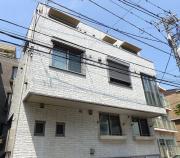 東京メトロ銀座線外苑前駅まで徒歩9分