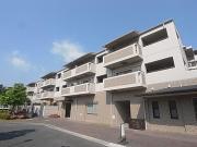 近鉄難波・奈良線学園前駅まで徒歩10分