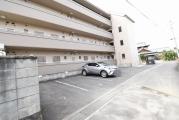 ＪＲ土讃線善通寺駅まで徒歩13分
