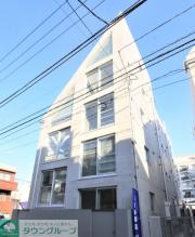 東京メトロ丸ノ内線新宿三丁目駅まで徒歩7分