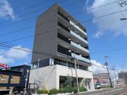 南海泉北線和泉中央駅まで徒歩15分