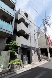 日暮里・舎人ライナー赤土小学校前駅まで徒歩2分