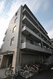 小田急小田原線東北沢駅まで徒歩3分