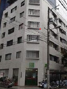 地下鉄中央線堺筋本町駅まで徒歩5分