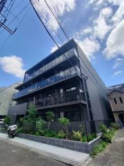 Log登戸Station side