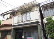山城町3丁目貸家