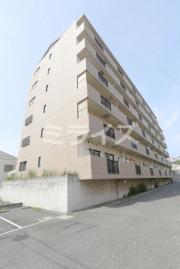 大阪モノレール本線万博記念公園駅まで徒歩23分