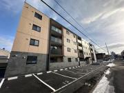 地下鉄東西線南郷１８丁目駅までバス約9分 徒歩3分