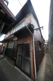 丸山町2丁目貸家