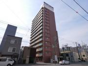 ドミ山鼻八条 A棟