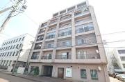 マンション南