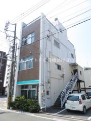 8HAUS