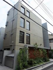 小田急小田原線南新宿駅まで徒歩6分