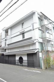 地下鉄東西線二条城前駅まで徒歩3分