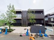 Y′s F Residence I